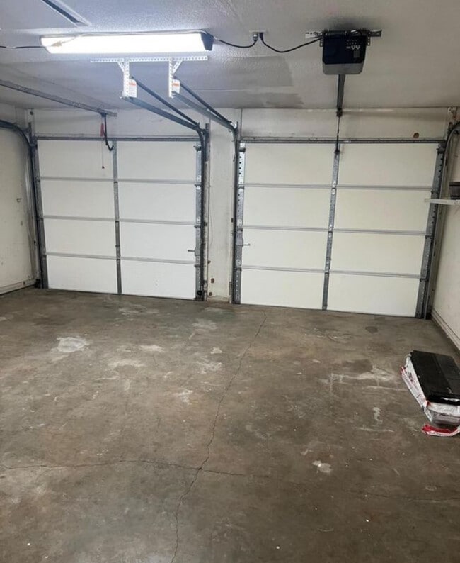 957 Rustwood Dr in Biloxi, MS - Foto de edificio - Building Photo