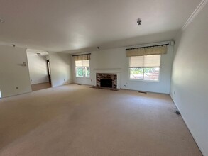 416 Oak Vista Dr in Santa Rosa, CA - Building Photo - Building Photo