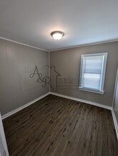 908 E 8th St in Pittsburg, KS - Building Photo - Building Photo