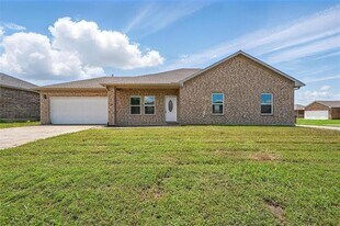 4909 Jefferson St in Greenville, TX - Building Photo