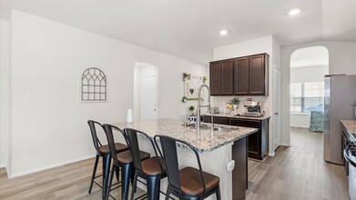 8213 Soothing Crk in Converse, TX - Building Photo - Building Photo