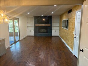 2510 Wellington Cir in Wayzata, MN - Building Photo - Building Photo