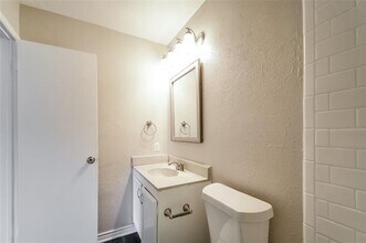 741 Cambridge Dr in Plano, TX - Building Photo - Building Photo