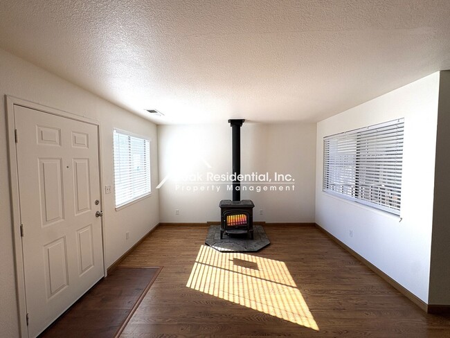 8781 Mellowdawn Way in Orangevale, CA - Building Photo - Building Photo