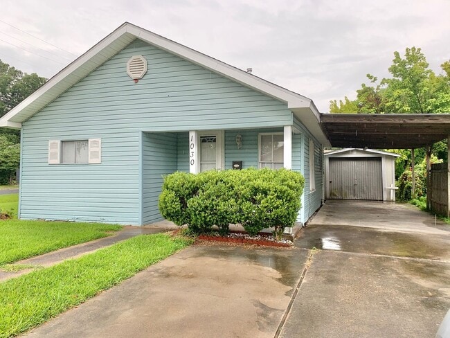 property at 1030 Dallas St