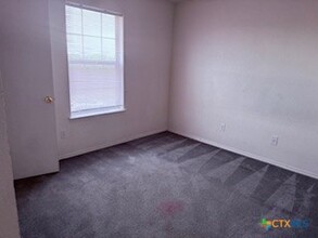 3402 Zephyr Rd in Killeen, TX - Building Photo - Building Photo