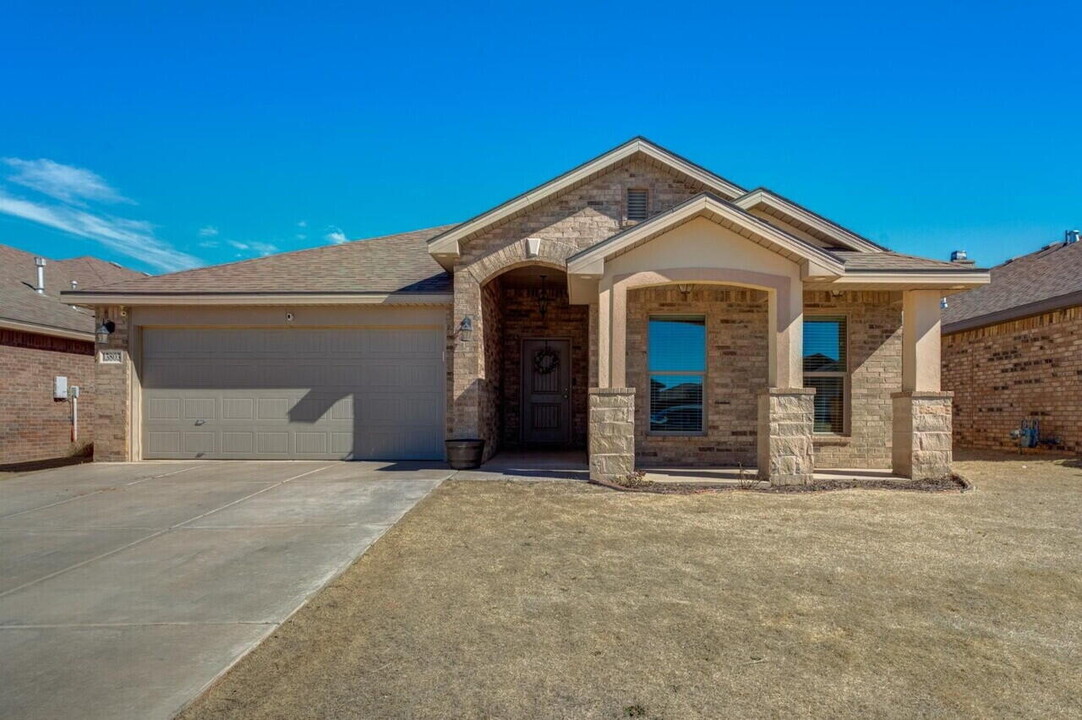 13803 Avenue V in Lubbock, TX - Building Photo