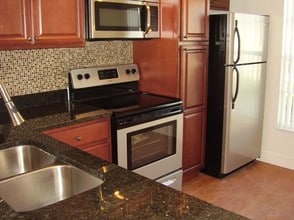 The Villas at Hunters Ridge in New Port Richey, FL - Foto de edificio - Building Photo