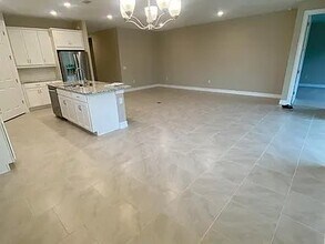 324 Spg Hl Lk Lp in Cape Coral, FL - Building Photo - Building Photo