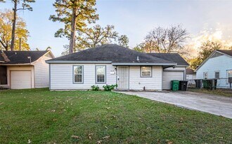 3818 Blodgett St in Houston, TX - Building Photo