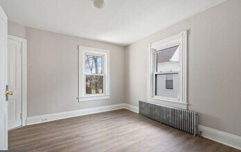 34 Cumberland Ave in Trenton, NJ - Foto de edificio - Building Photo