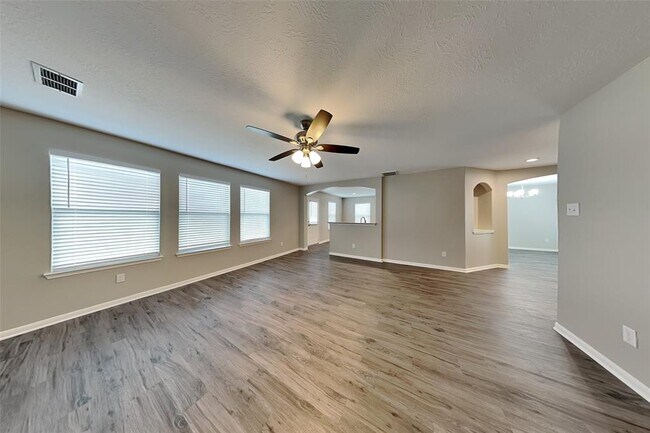 18027 Hillock Glen Ln in Cypress, TX - Building Photo - Building Photo