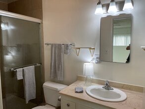 New Yorker in Downey, CA - Building Photo - Building Photo