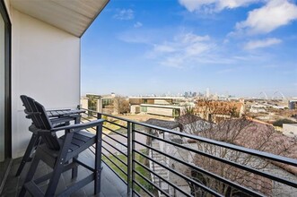 1916 Wickmere Mews in Dallas, TX - Foto de edificio - Building Photo