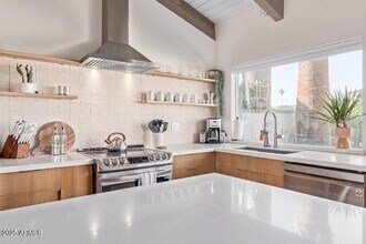 5510 N 71st St in Paradise Valley, AZ - Building Photo - Building Photo