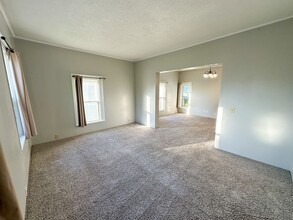 1449 Quarry Ave NW in Grand Rapids, MI - Foto de edificio - Building Photo