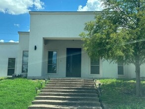 9019 Siller Loop in Laredo, TX - Building Photo - Building Photo