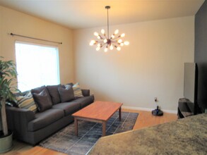 2168 St James Dr in Colorado Springs, CO - Building Photo - Building Photo