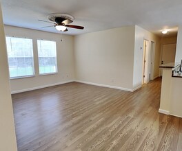5980 Westgate Dr in Orlando, FL - Foto de edificio - Building Photo