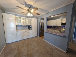 10301 Cedar Lk Rd S in Hopkins, MN - Building Photo - Building Photo