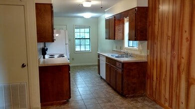 105 Debra Ln, Unit 105 in Ruston, LA - Building Photo - Building Photo