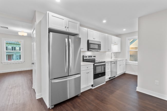 57 E Main St