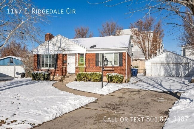 property at 1147 E Ridgedale Cir