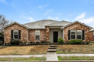 2519 Eastwood Dr in Rockwall, TX - Building Photo