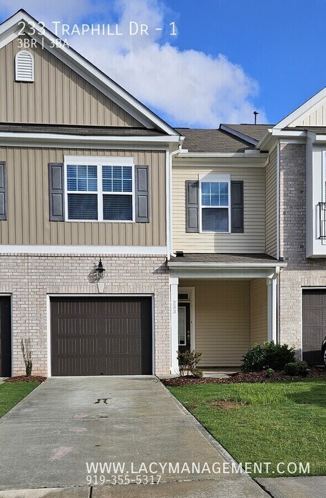 233 Traphill Dr in Morrisville, NC - Building Photo