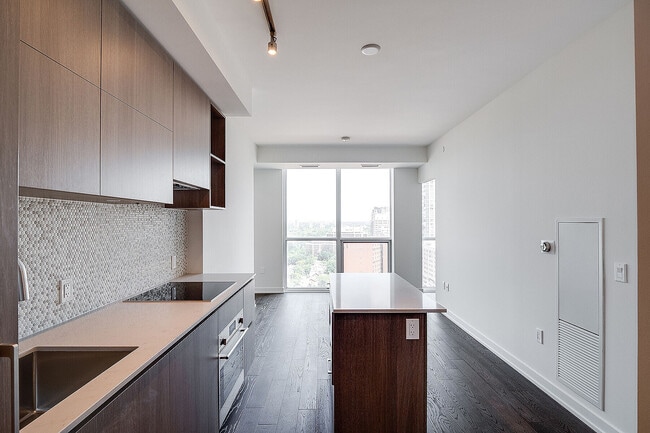 property at 1 Yorkville Ave