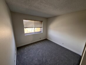 201 S Curtis Ave, Unit 201 S. Curtis Ave. Unit C in Alhambra, CA - Building Photo - Building Photo