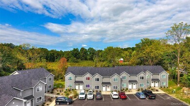 15 Moka Pl in Saugerties, NY - Building Photo - Building Photo