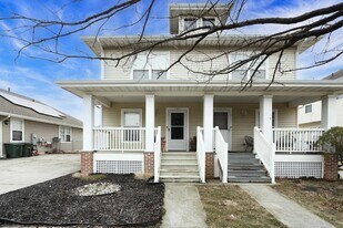 107 Chesapeake Bay Ct in Atlantic City, NJ - Building Photo