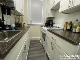 1175 Boylston St, Unit 29 in Boston, MA - Building Photo