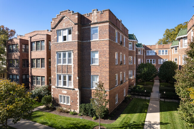 1226-1228 Elmwood Ave in Evanston, IL - Foto de edificio - Building Photo