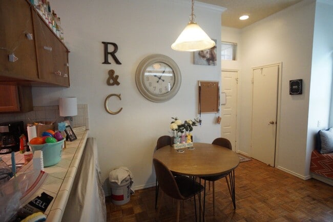 2802 Nueces St, Unit 212 in Austin, TX - Building Photo - Building Photo