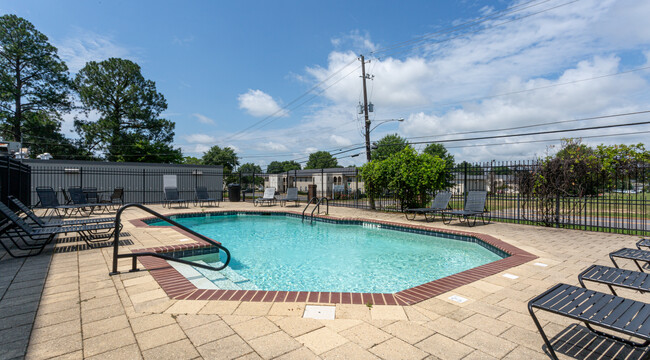 French Quarter Apartments photo'