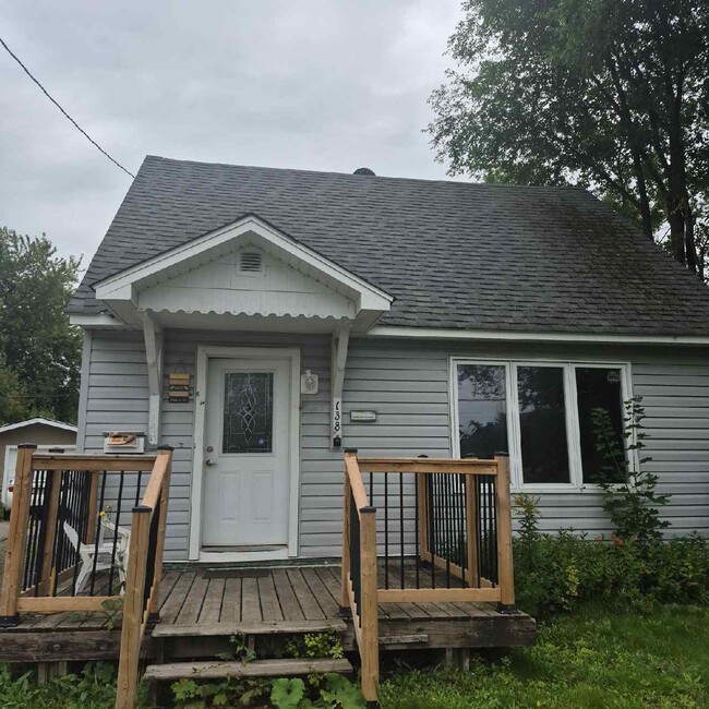 3 Bed / 1 Bath Home in Sault Ste. Marie – 