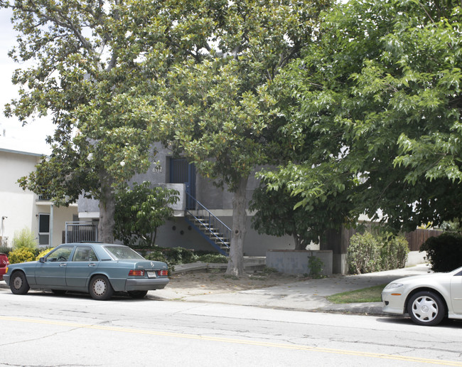 5008 Tujunga Ave in North Hollywood, CA - Building Photo - Building Photo