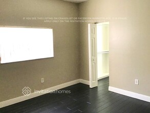 13137 SW 143rd Terrace in Miami, FL - Foto de edificio - Building Photo