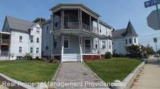 170 Union St in Attleboro, MA - Building Photo - Building Photo