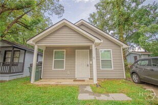 22 Nelson St in Savannah, GA - Building Photo