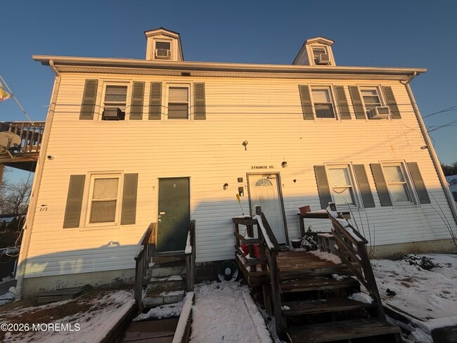 property at 5 Francis St