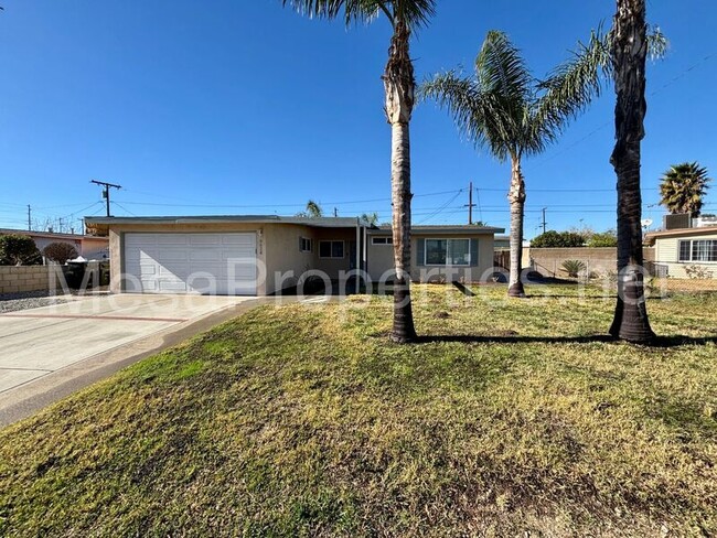 9628 Madrona Dr in Fontana, CA - Building Photo - Building Photo