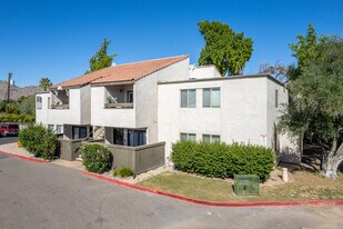 Shadow Bend Condominiums in Scottsdale, AZ - Building Photo