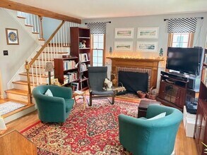 710 Wellman Ave in Chelmsford, MA - Building Photo - Building Photo
