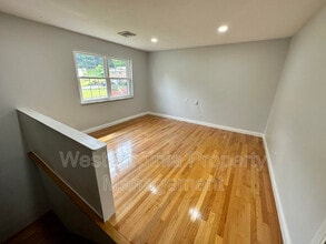 130 Sue Ln in Daniels, WV - Building Photo - Building Photo