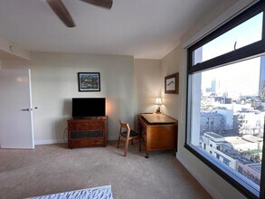 645 Front St in San Diego, CA - Building Photo - Building Photo