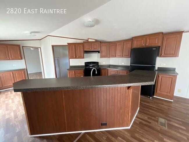 property at 2820 E Raintree Dr