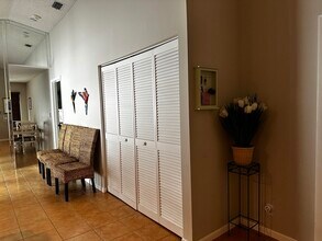 2543 Bedford Mews Dr in West Palm Beach, FL - Building Photo - Building Photo